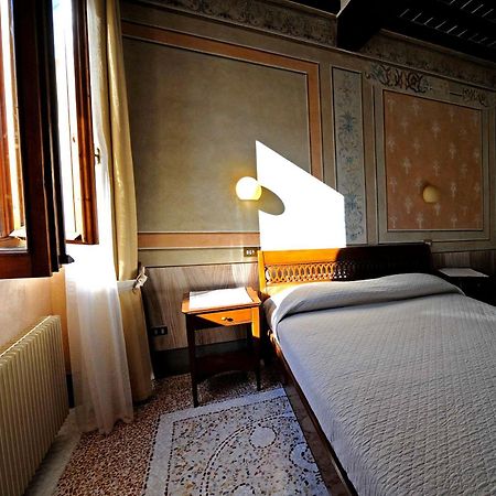 Albergo Giulia Gonzaga Sabbioneta Ngoại thất bức ảnh
