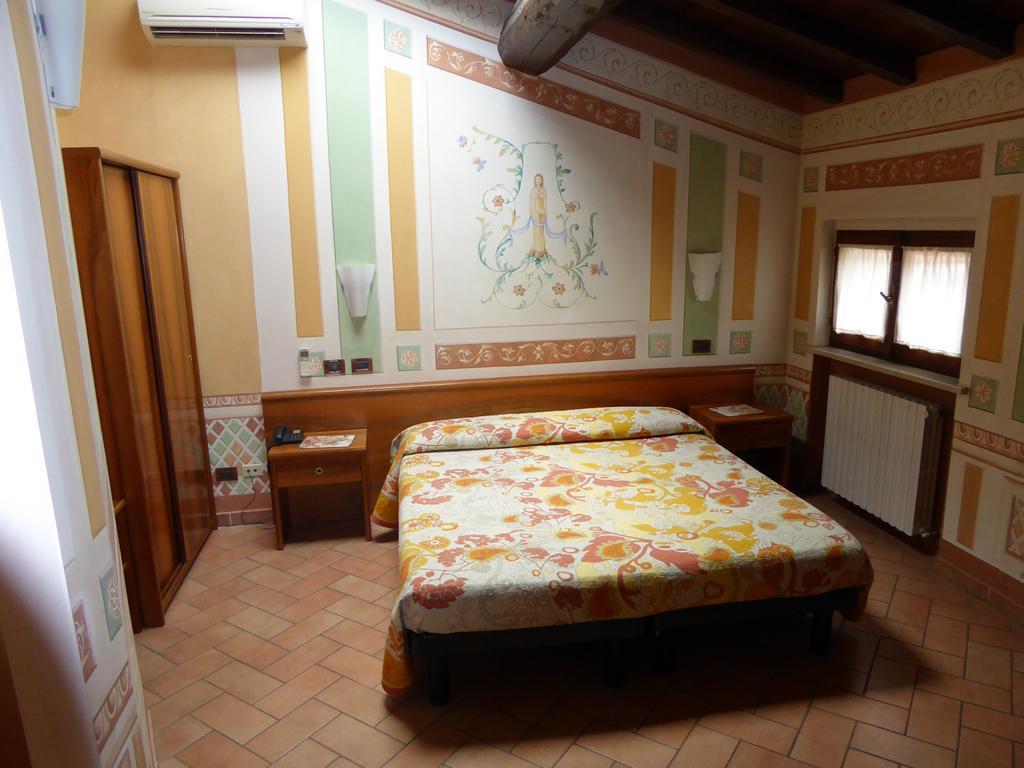Albergo Giulia Gonzaga Sabbioneta Phòng bức ảnh